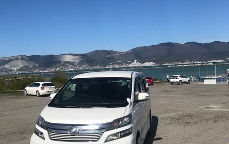 Toyota Vellfire I, 2013 год, 2 780 000 рублей, 2 фотография