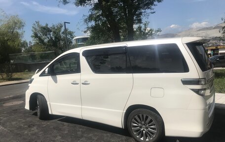 Toyota Vellfire I, 2013 год, 2 780 000 рублей, 6 фотография