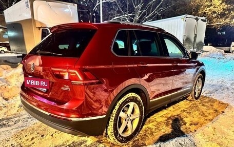 Volkswagen Tiguan II, 2017 год, 2 800 000 рублей, 6 фотография