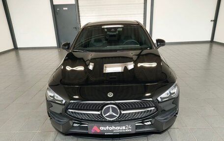 Mercedes-Benz CLA, 2023 год, 3 800 000 рублей, 3 фотография