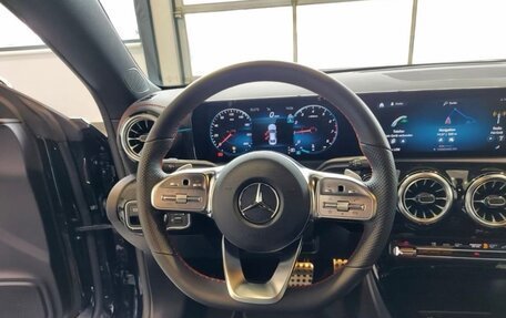 Mercedes-Benz CLA, 2023 год, 3 800 000 рублей, 7 фотография