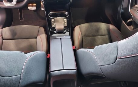 Mercedes-Benz CLA, 2023 год, 3 800 000 рублей, 13 фотография