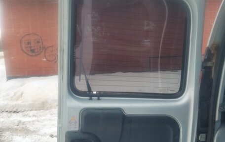 Renault Kangoo II рестайлинг, 2000 год, 200 000 рублей, 17 фотография