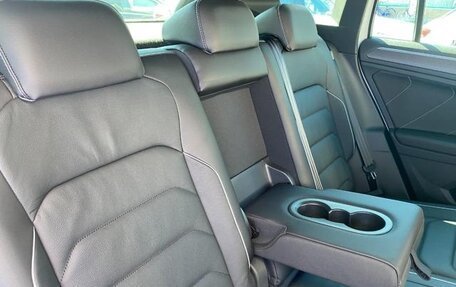 Volkswagen Tiguan II, 2022 год, 1 910 000 рублей, 12 фотография