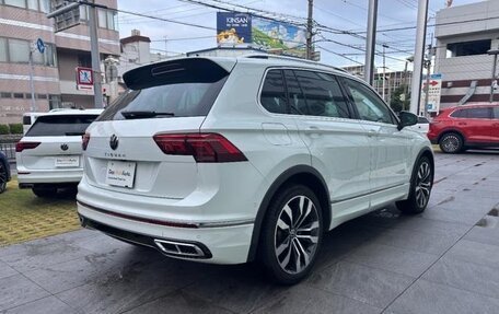 Volkswagen Tiguan II, 2022 год, 1 910 000 рублей, 6 фотография