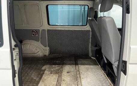 Volkswagen Transporter T5 рестайлинг, 2007 год, 999 000 рублей, 11 фотография