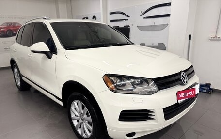 Volkswagen Touareg III, 2011 год, 1 800 000 рублей, 1 фотография