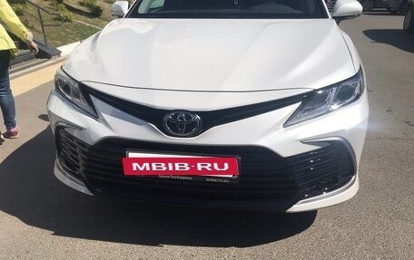 Toyota Camry, 2021 год, 2 650 000 рублей, 8 фотография
