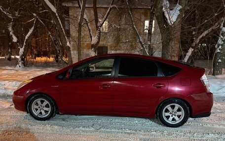 Toyota Prius, 2006 год, 550 000 рублей, 2 фотография