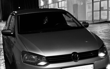 Volkswagen Polo VI (EU Market), 2012 год, 670 000 рублей, 3 фотография