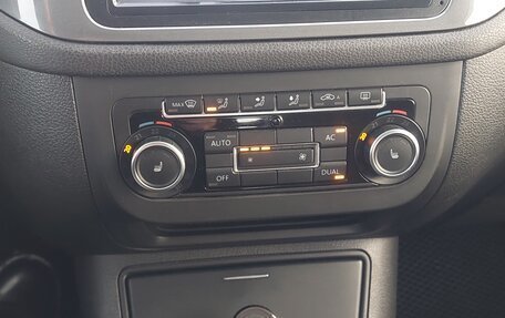 Volkswagen Tiguan I, 2011 год, 1 299 000 рублей, 23 фотография