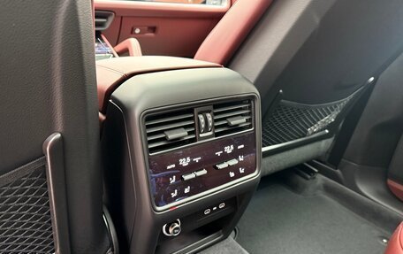 Porsche Cayenne III, 2025 год, 19 000 000 рублей, 17 фотография