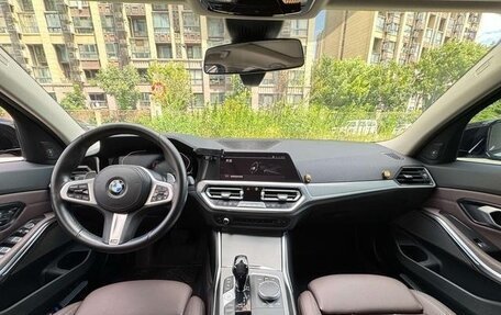 BMW 3 серия, 2021 год, 3 000 000 рублей, 9 фотография