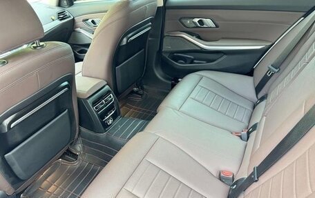 BMW 3 серия, 2021 год, 3 000 000 рублей, 12 фотография