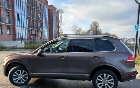 Volkswagen Touareg III, 2011 год, 1 800 000 рублей, 6 фотография