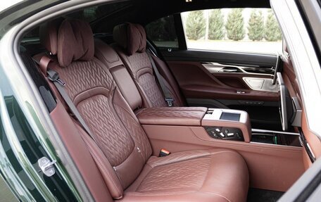 BMW 7 серия, 2019 год, 9 800 000 рублей, 23 фотография