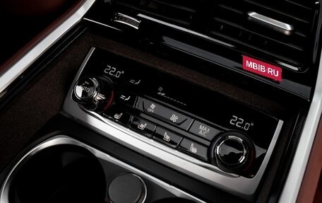 BMW 7 серия, 2019 год, 9 800 000 рублей, 21 фотография