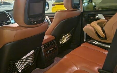 Toyota Land Cruiser 200, 2015 год, 4 900 000 рублей, 9 фотография