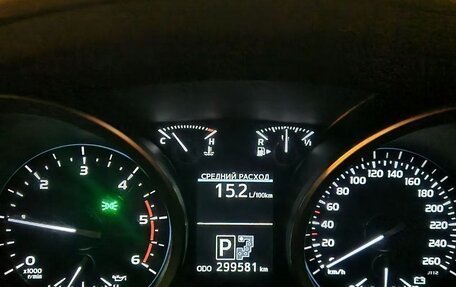 Toyota Land Cruiser 200, 2015 год, 4 900 000 рублей, 6 фотография