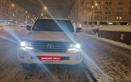 Toyota Land Cruiser 200, 2015 год, 4 900 000 рублей, 5 фотография