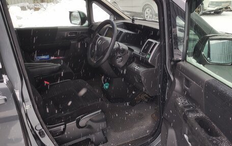 Honda Stepwgn IV, 2011 год, 1 450 000 рублей, 4 фотография