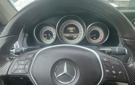 Mercedes-Benz E-Класс, 2013 год, 2 150 000 рублей, 7 фотография