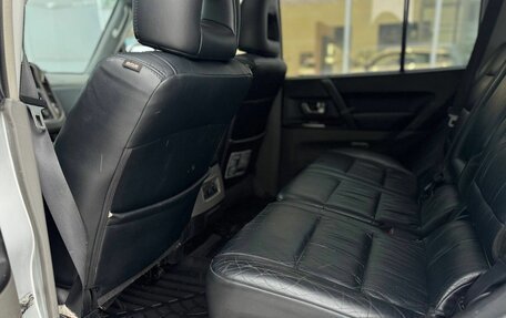 Mitsubishi Montero III, 2003 год, 860 000 рублей, 10 фотография