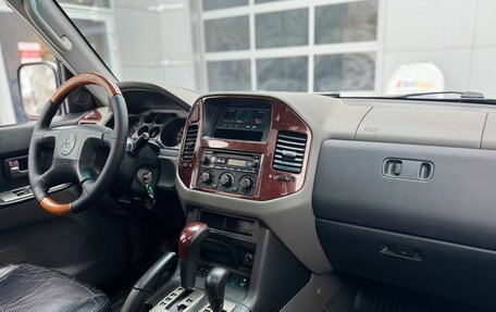 Mitsubishi Montero III, 2003 год, 860 000 рублей, 11 фотография