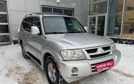 Mitsubishi Montero III, 2003 год, 860 000 рублей, 3 фотография