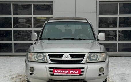 Mitsubishi Montero III, 2003 год, 860 000 рублей, 2 фотография