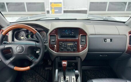 Mitsubishi Montero III, 2003 год, 860 000 рублей, 18 фотография