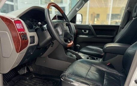 Mitsubishi Montero III, 2003 год, 860 000 рублей, 14 фотография