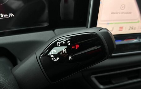 Volkswagen Tiguan II, 2025 год, 5 090 000 рублей, 14 фотография