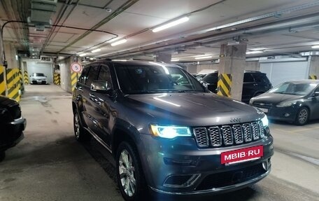 Jeep Grand Cherokee, 2019 год, 5 000 000 рублей, 2 фотография