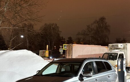 Mitsubishi Outlander III рестайлинг 3, 2012 год, 1 370 000 рублей, 1 фотография