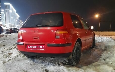 Volkswagen Golf IV, 1998 год, 300 000 рублей, 1 фотография