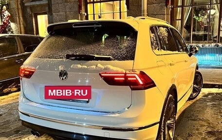 Volkswagen Tiguan II, 2018 год, 2 880 000 рублей, 3 фотография