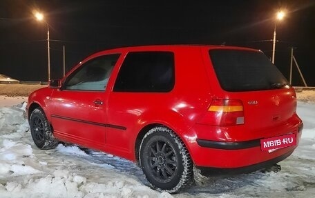 Volkswagen Golf IV, 1998 год, 300 000 рублей, 2 фотография