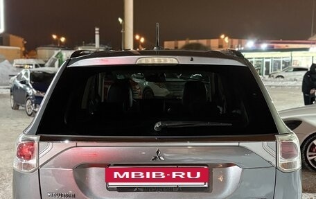 Mitsubishi Outlander III рестайлинг 3, 2012 год, 1 370 000 рублей, 3 фотография