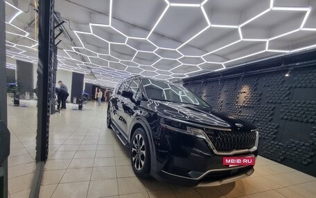 KIA Carnival, 2021 год, 4 300 000 рублей, 3 фотография