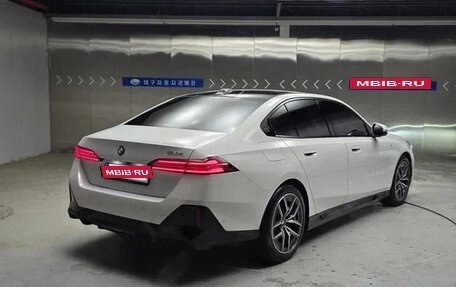 BMW 5 серия, 2024 год, 4 фотография