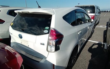 Toyota Prius Alpha I (ZVW40/41), 2015 год, 1 470 000 рублей, 10 фотография