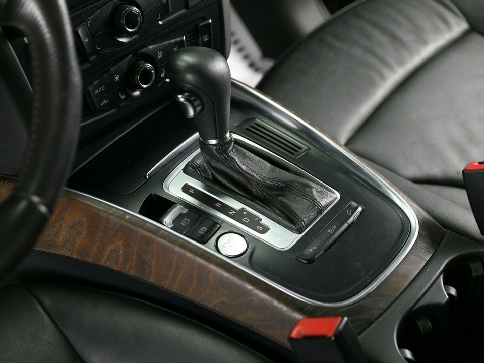 Audi Q5 8R рестайлинг, 2012 год, 440 000 рублей, 2 фотография