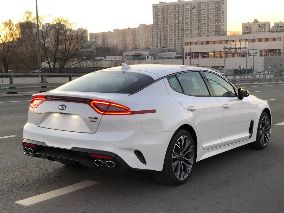 KIA Stinger I, 2018 год, 600 000 рублей, 4 фотография