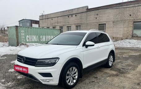 Volkswagen Tiguan II, 2017 год, 1 850 000 рублей, 3 фотография