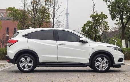 Honda Vezel, 2022 год, 1 234 000 рублей, 7 фотография