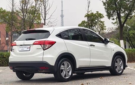 Honda Vezel, 2022 год, 1 234 000 рублей, 6 фотография