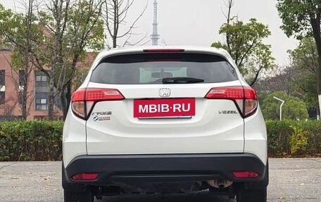 Honda Vezel, 2022 год, 1 234 000 рублей, 4 фотография