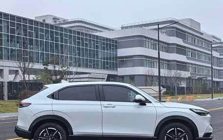 Honda Vezel, 2023 год, 2 034 000 рублей, 4 фотография