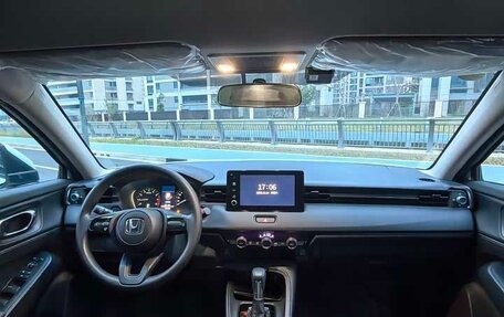 Honda Vezel, 2023 год, 2 034 000 рублей, 12 фотография